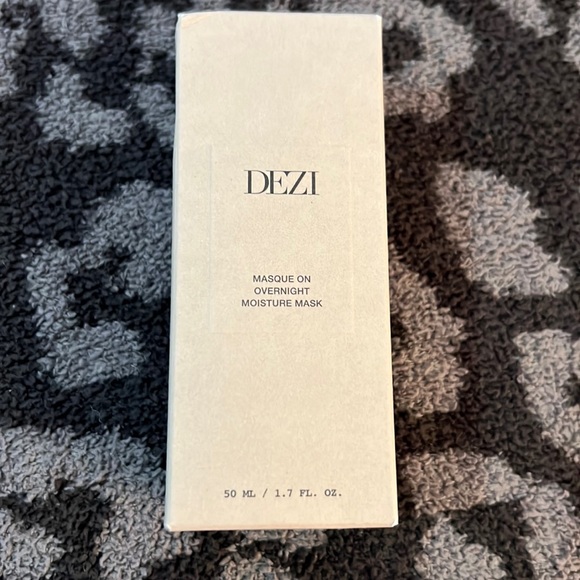 Dezi Skin MASQUE ON Overnight Moisture Mask - Picture 1 of 4